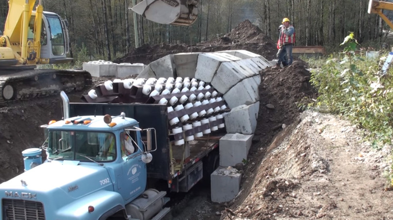 Zipper Truck Zips Tunnels Together In 24 Hours 05